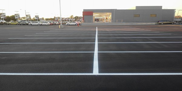 LA parking lot markings 